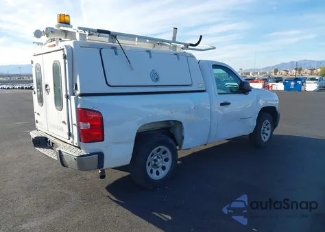 2013 Chevrolet Silverado 1500 Work Truck z USA, uszkodzony, nr VIN 1GCNCPEA4DZ347761